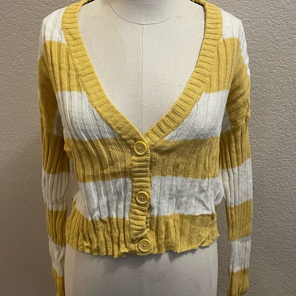 American Eagle Cropped Cardigan Yellow And White Stripes Size Small